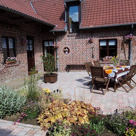Bed and Breakfast Chez Julie Beaucamps-Ligny Екстер'єр фото