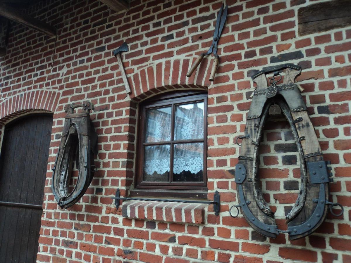 Bed and Breakfast Chez Julie Beaucamps-Ligny Екстер'єр фото