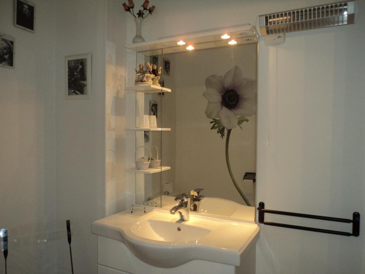 Bed and Breakfast Chez Julie Beaucamps-Ligny Екстер'єр фото